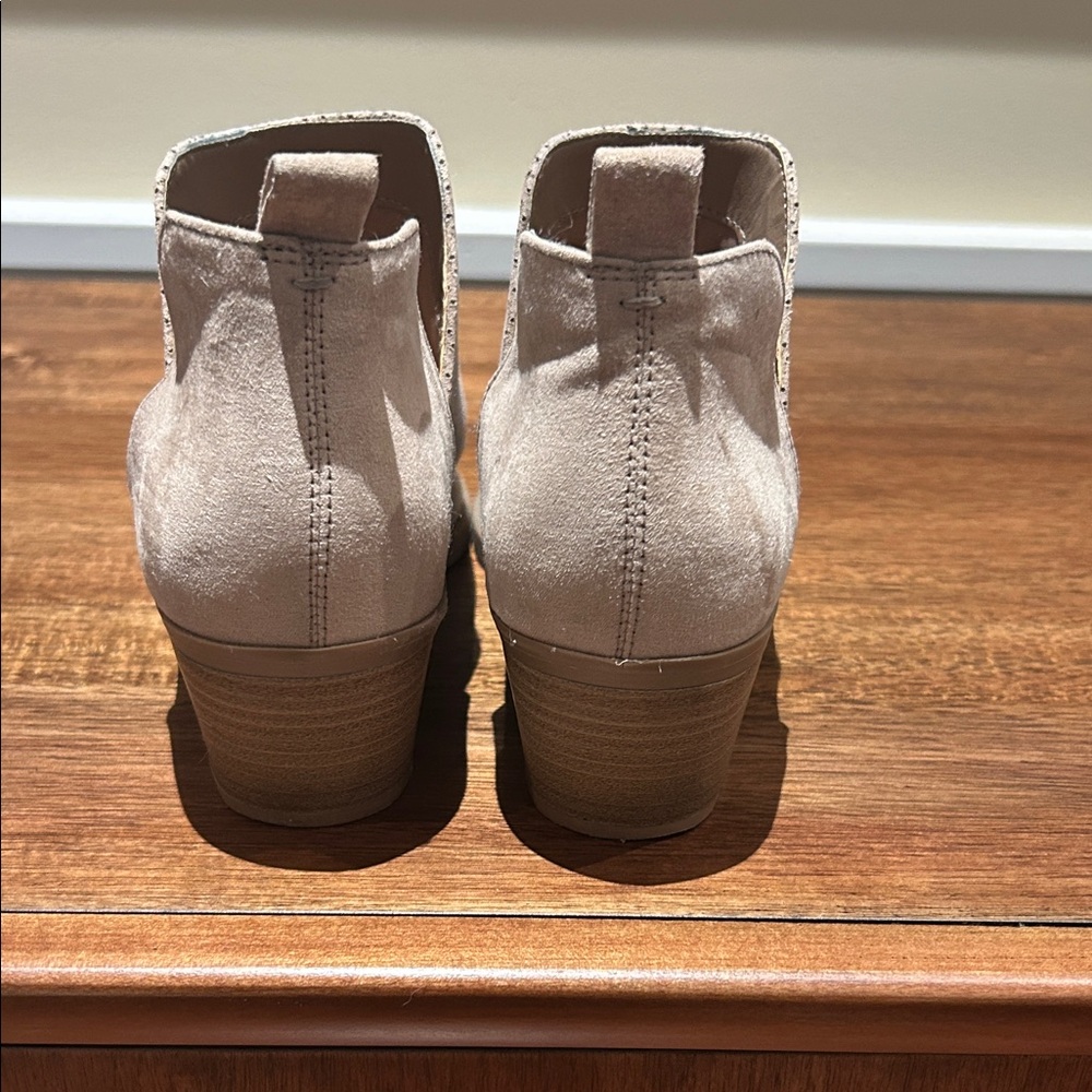 Universal Thread Light Beige Perforated Ankle Boo… - image 3